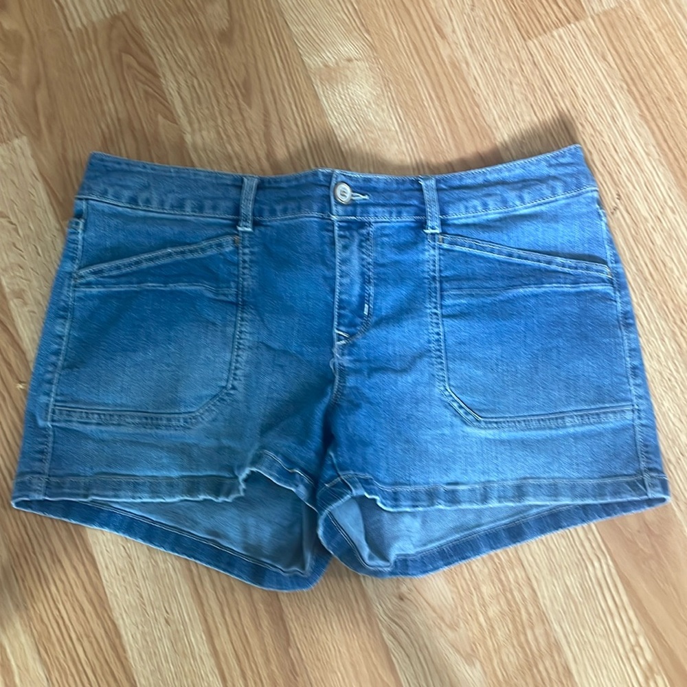Union Bay Delaney denim shorts.